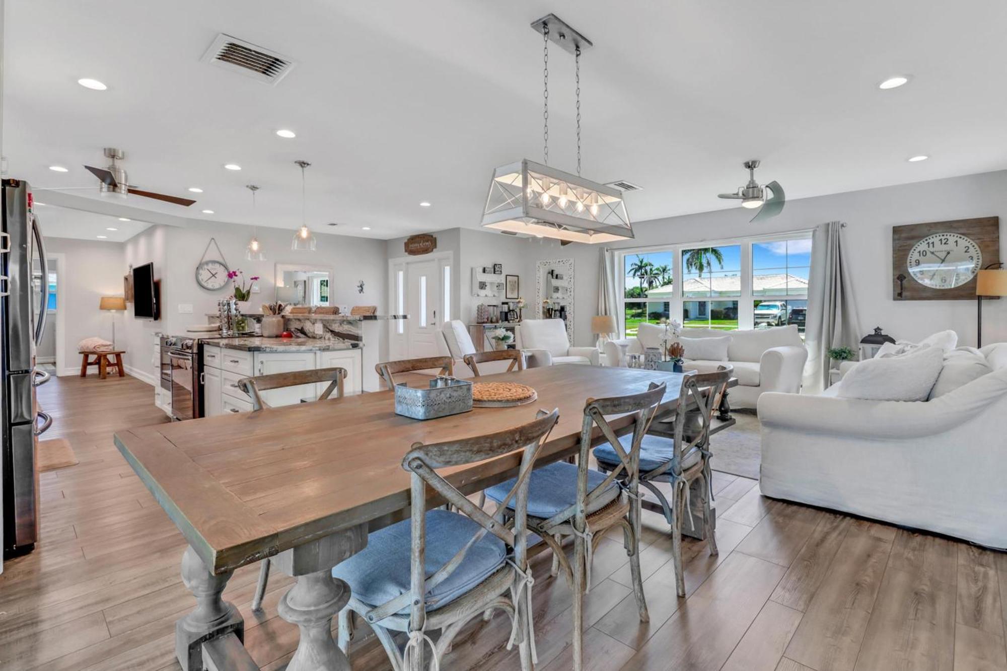 Inviting Lakeview Home L Pool L Close To Beaches Марко Айлънд Екстериор снимка